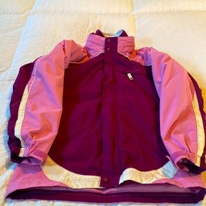 REI ski coat with all the bells and whistles. In great condition. Girls L 12/14